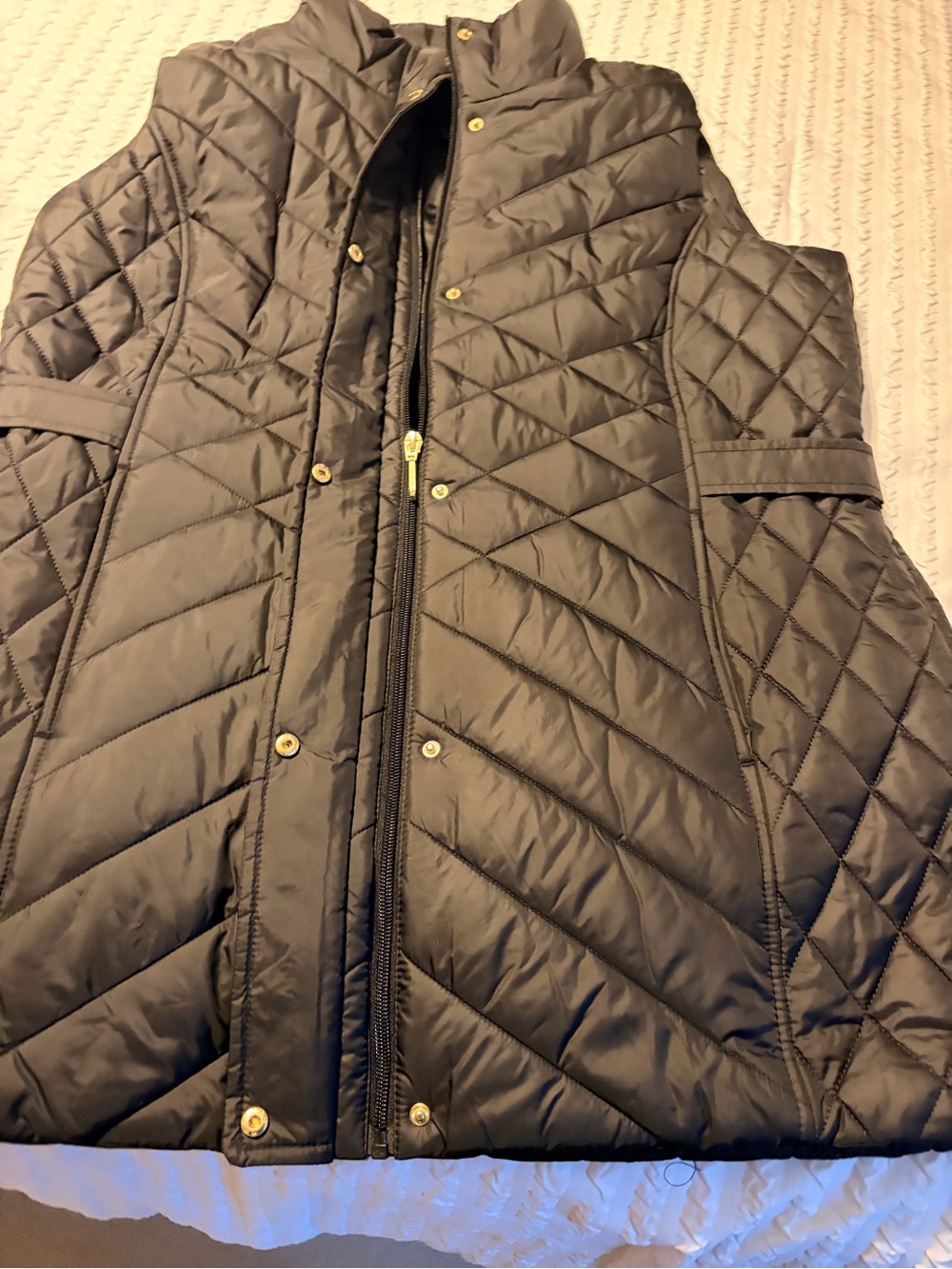 Weatherproof Quilted Puffer Vest in Deep Black with Gold Hardware